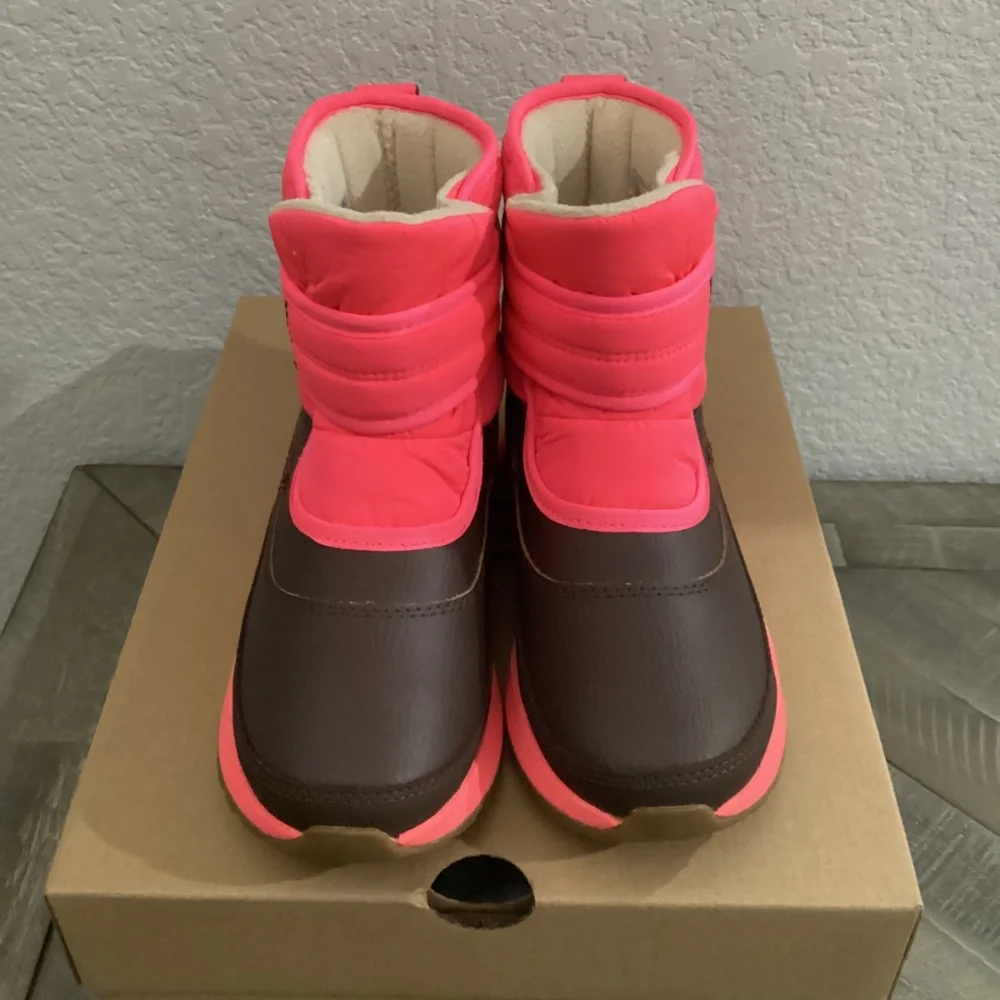 UGG® Kids' Taney Water Repellent Fleece & Genuine Shearling Lined Boot, size 3
